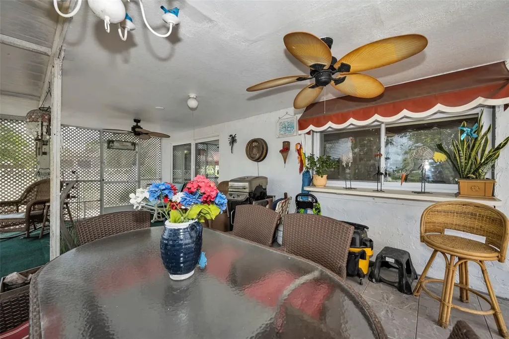 3325 Honeymoon Lane Holiday FL 34691