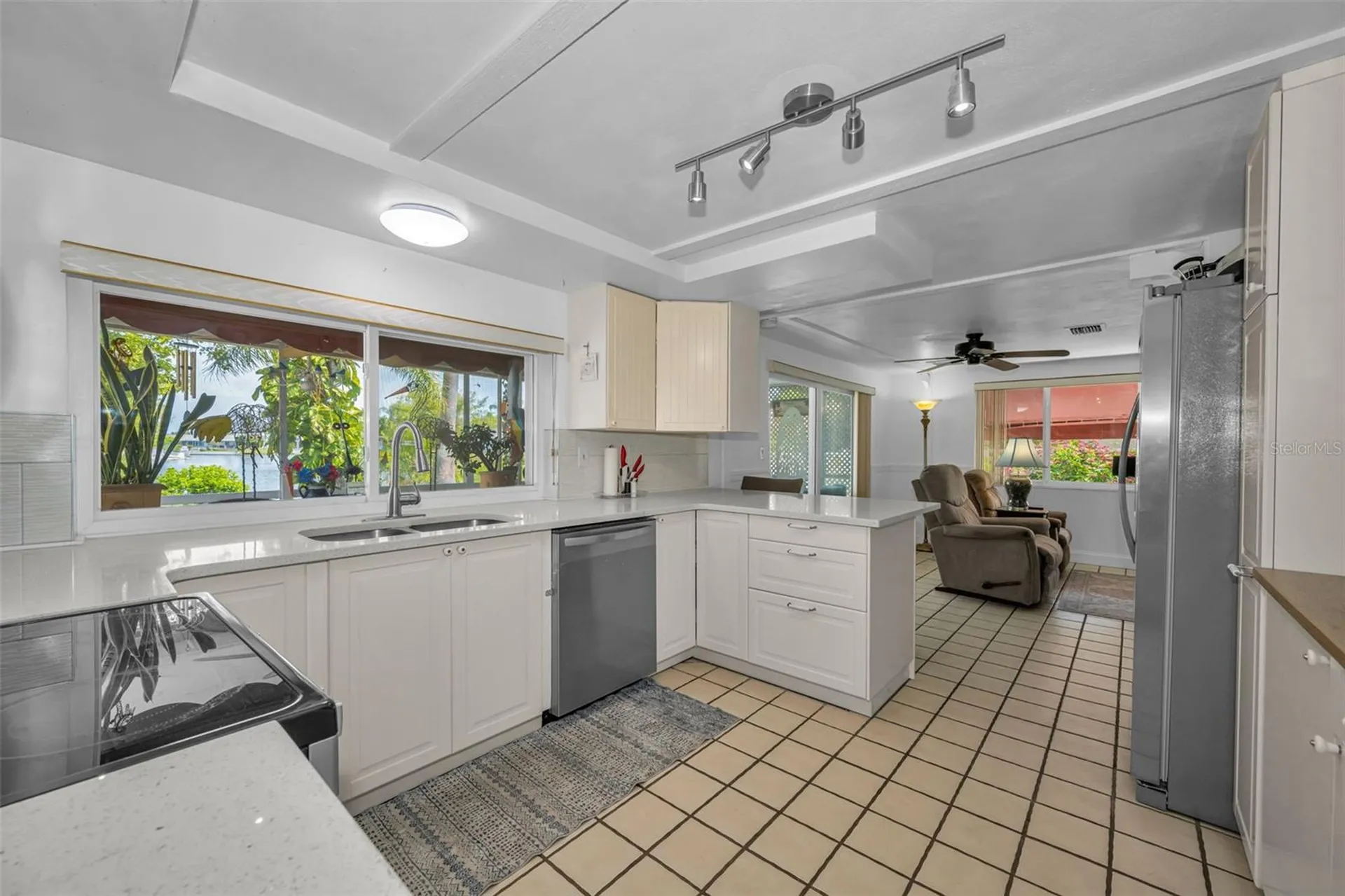 3325 Honeymoon Lane Holiday FL 34691