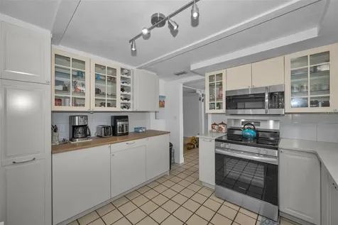 3325 Honeymoon Lane Holiday FL 34691