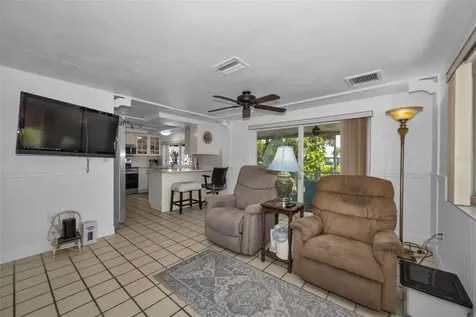 3325 Honeymoon Lane Holiday FL 34691