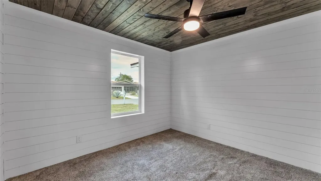 127 Colonial Drive Auburndale FL 33823