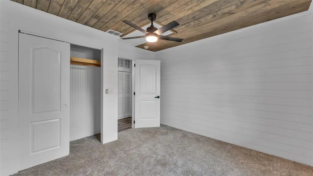 127 Colonial Drive Auburndale FL 33823