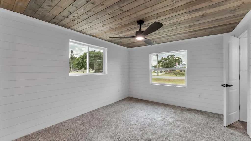 127 Colonial Drive Auburndale FL 33823