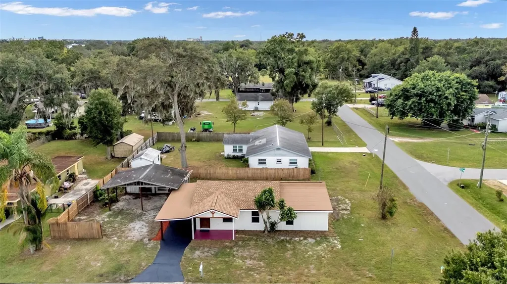 127 Colonial Drive Auburndale FL 33823