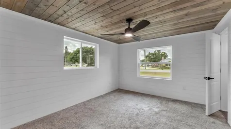 127 Colonial Drive Auburndale FL 33823