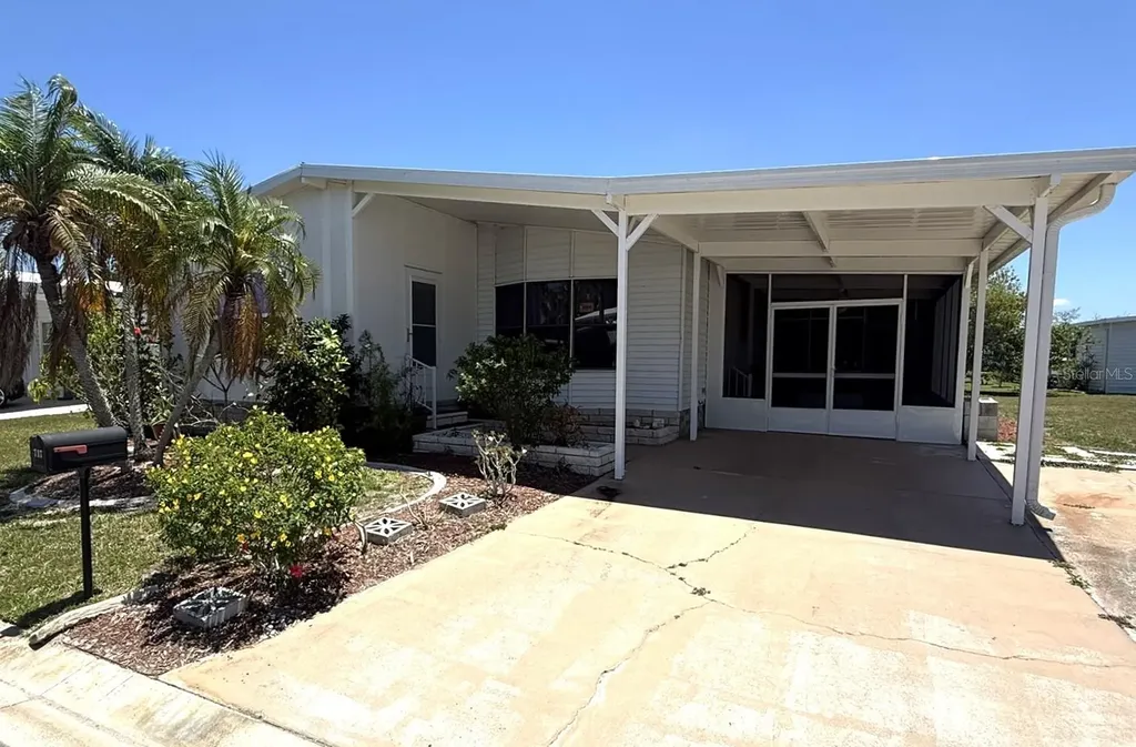 717 Riverview Circle North Port FL 34287