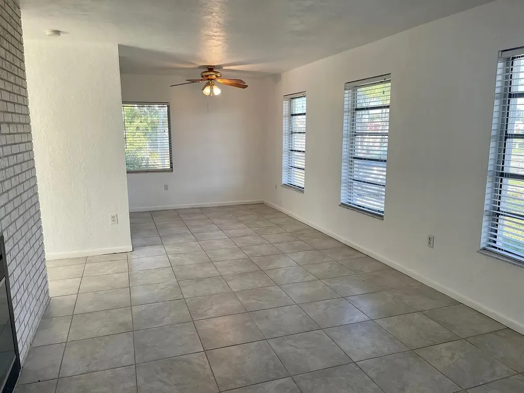 22086 Beverly Avenue Port Charlotte FL 33952
