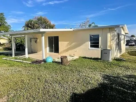 22086 Beverly Avenue Port Charlotte FL 33952