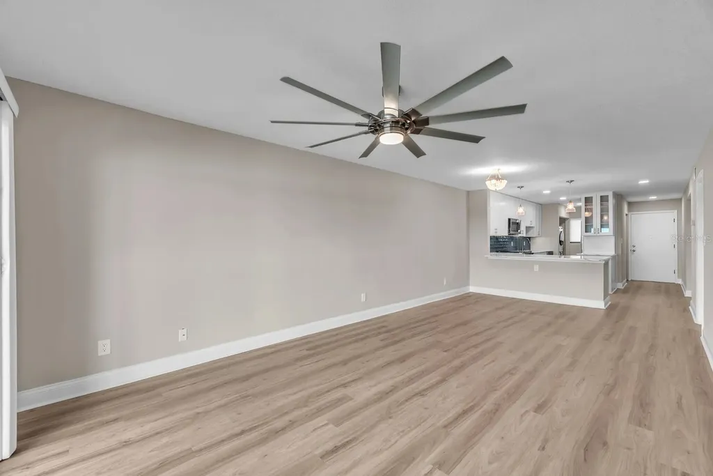 821 Bahia Del Sol Drive Ruskin FL 33570