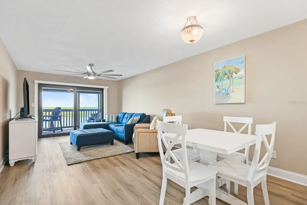 821 Bahia Del Sol Drive Ruskin FL 33570