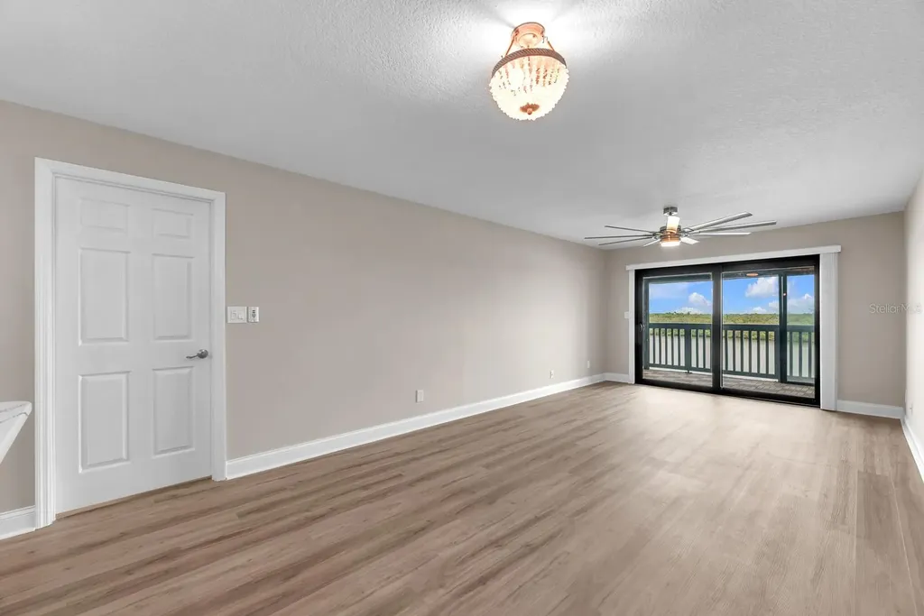 821 Bahia Del Sol Drive Ruskin FL 33570