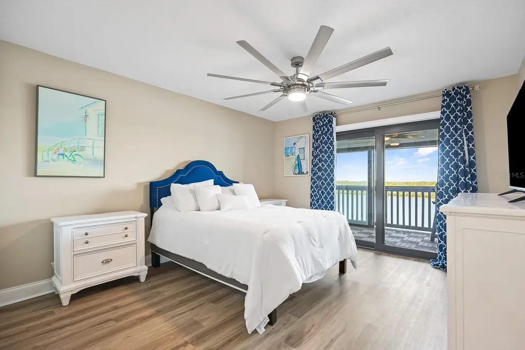 821 Bahia Del Sol Drive Ruskin FL 33570