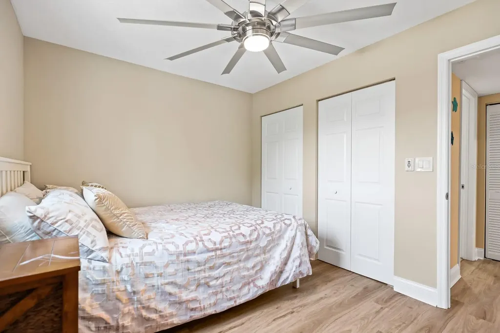 821 Bahia Del Sol Drive Ruskin FL 33570