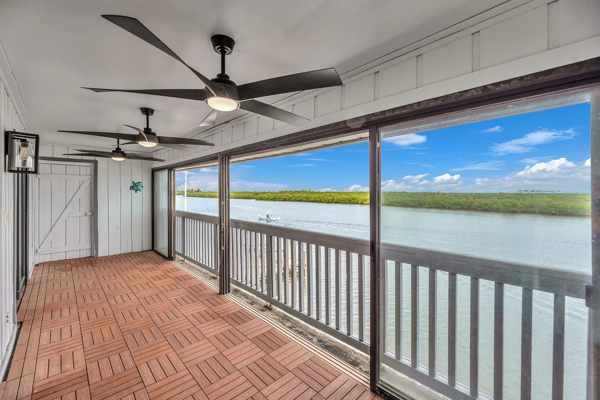 821 Bahia Del Sol Drive Ruskin FL 33570
