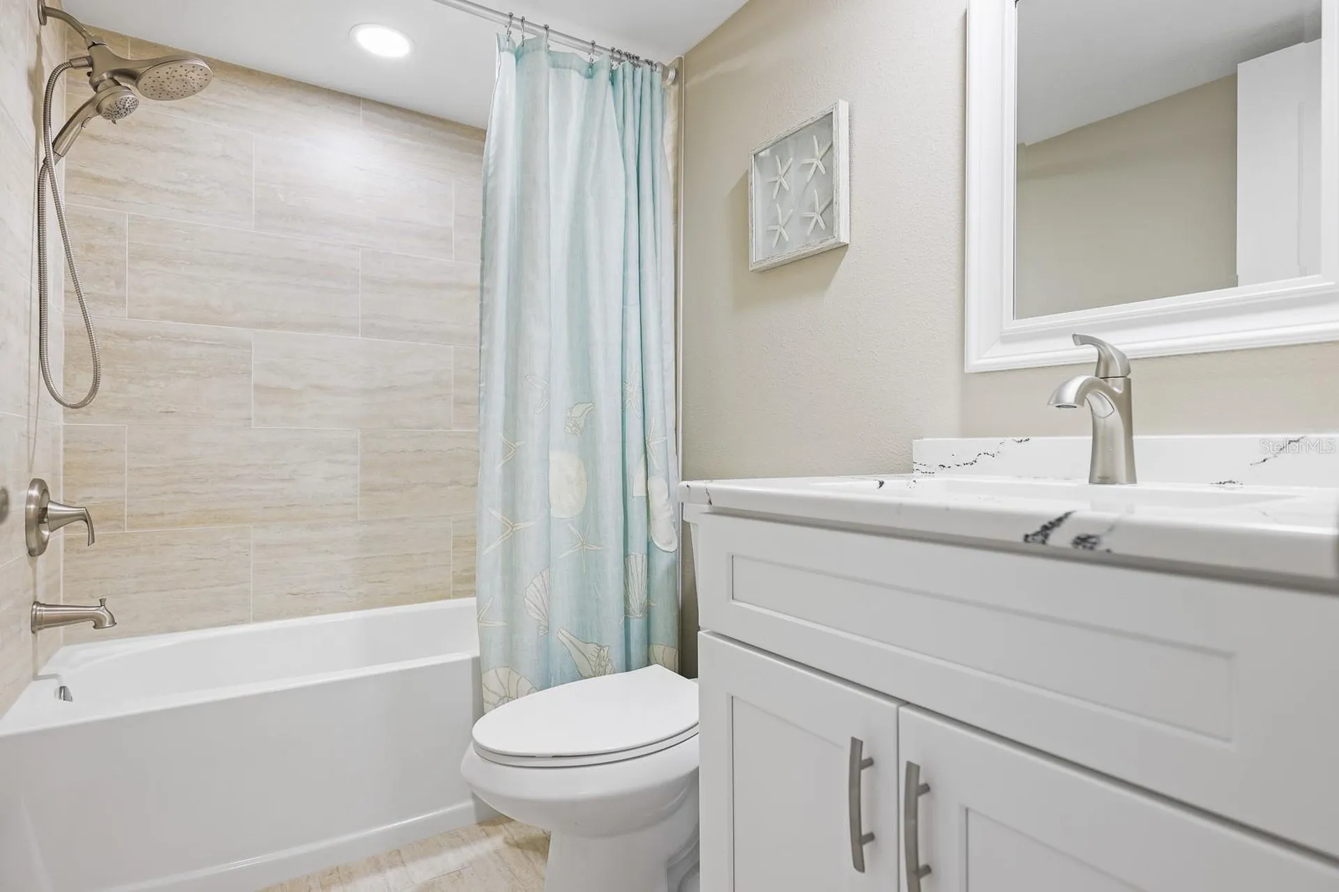 821 Bahia Del Sol Drive Ruskin FL 33570