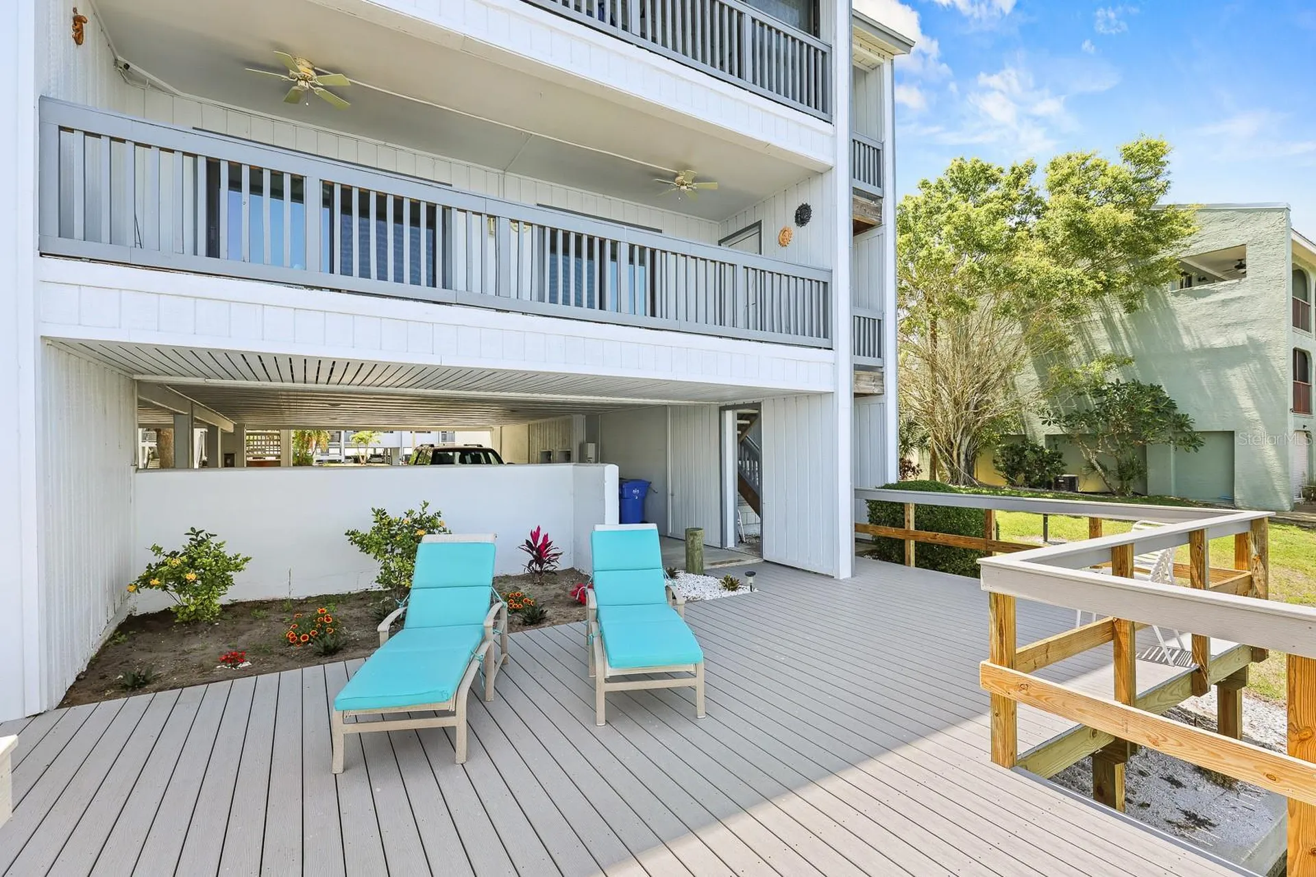 821 Bahia Del Sol Drive Ruskin FL 33570