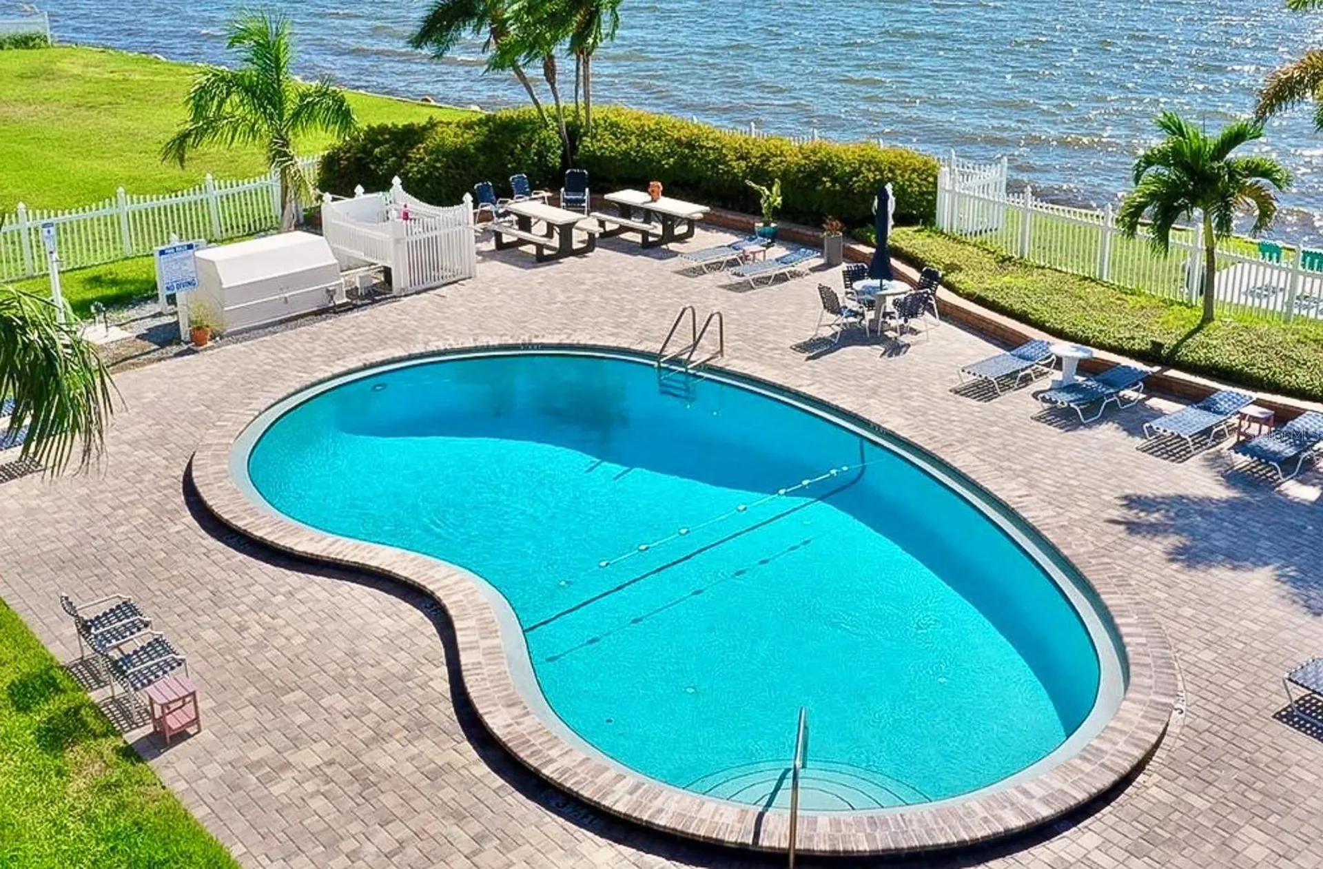 821 Bahia Del Sol Drive Ruskin FL 33570
