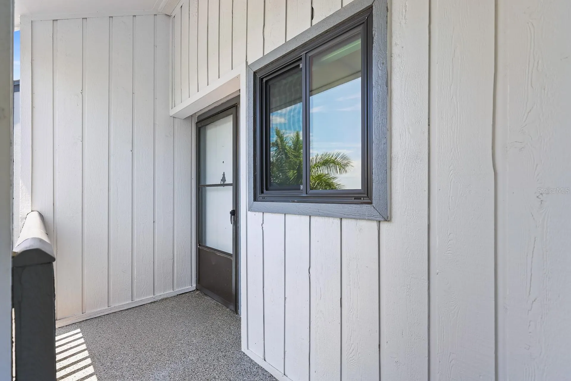821 Bahia Del Sol Drive Ruskin FL 33570