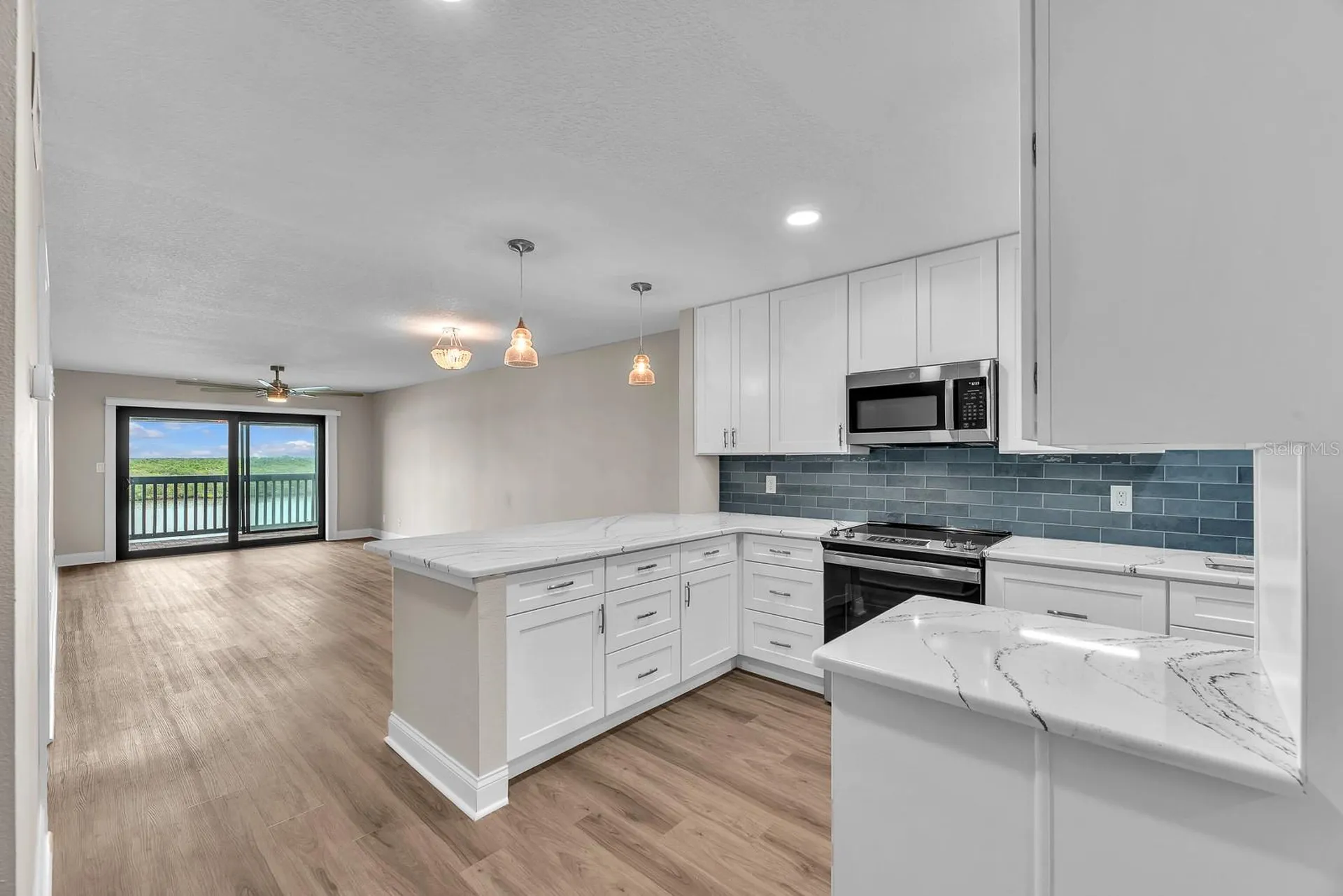 821 Bahia Del Sol Drive Ruskin FL 33570