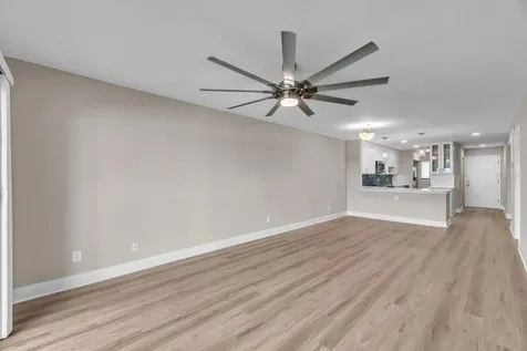 821 Bahia Del Sol Drive Ruskin FL 33570