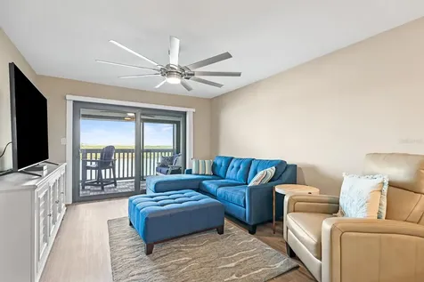 821 Bahia Del Sol Drive Ruskin FL 33570