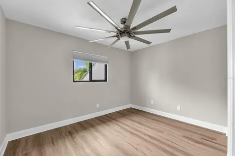 821 Bahia Del Sol Drive Ruskin FL 33570