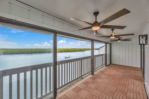 821 Bahia Del Sol Drive Ruskin FL 33570
