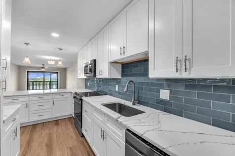 821 Bahia Del Sol Drive Ruskin FL 33570