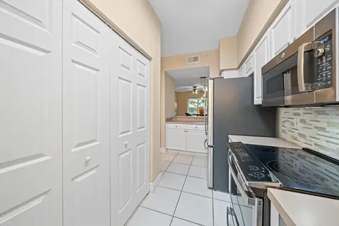 4244 Central Sarasota Parkway Sarasota FL 34238
