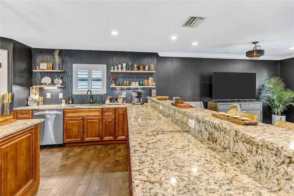 6812 S Kissimmee Street Tampa FL 33616