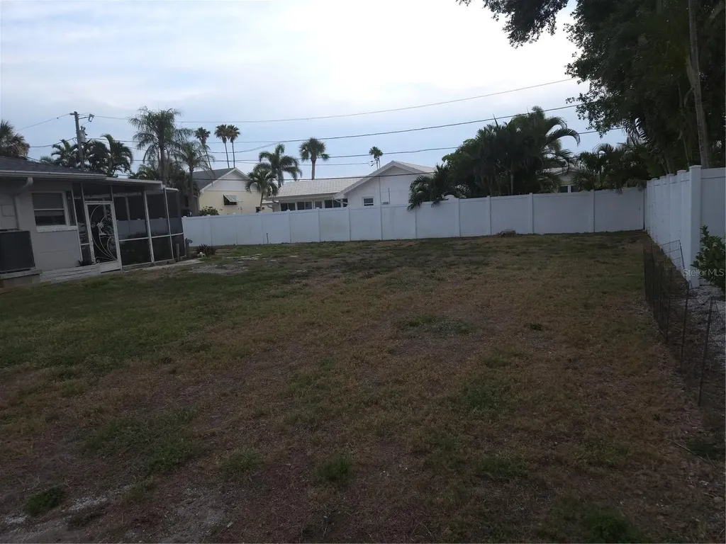 106 15th Street Belleair Beach FL 33786