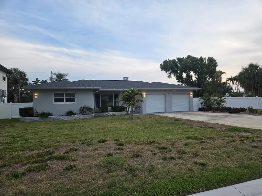 106 15th Street Belleair Beach FL 33786