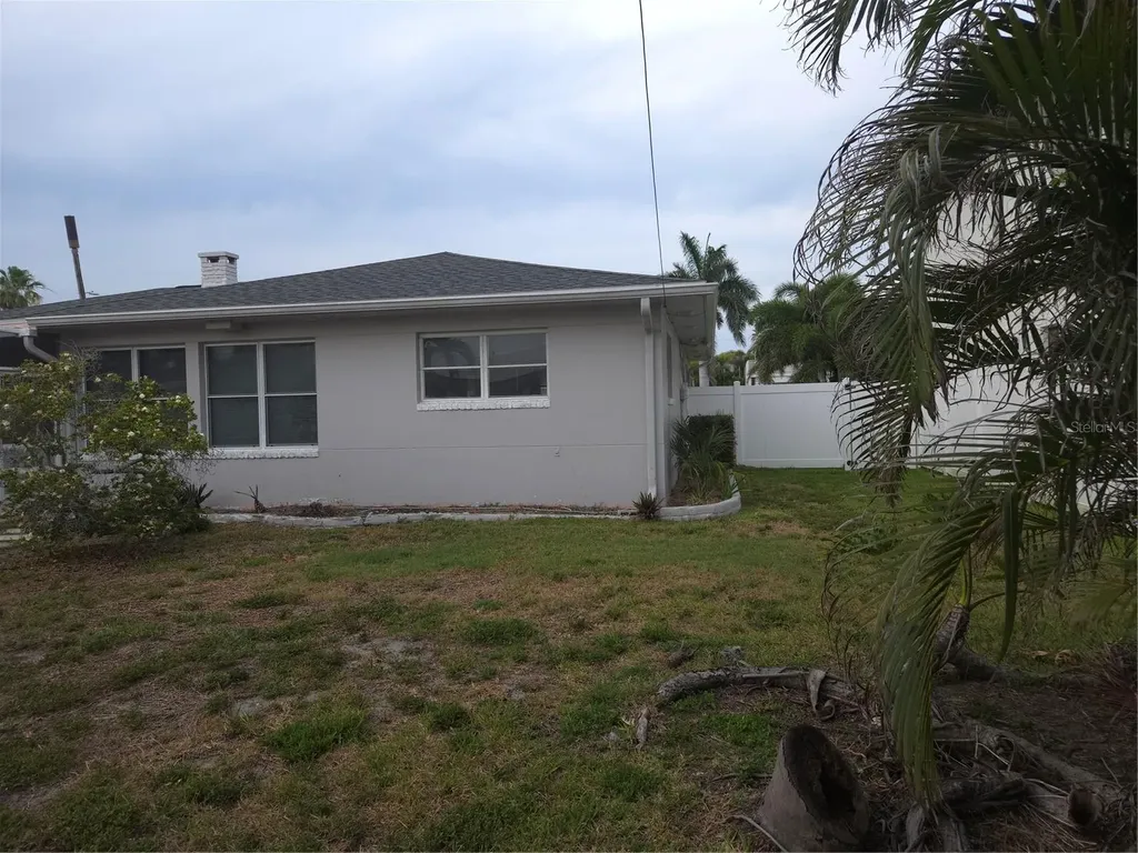 106 15th Street Belleair Beach FL 33786