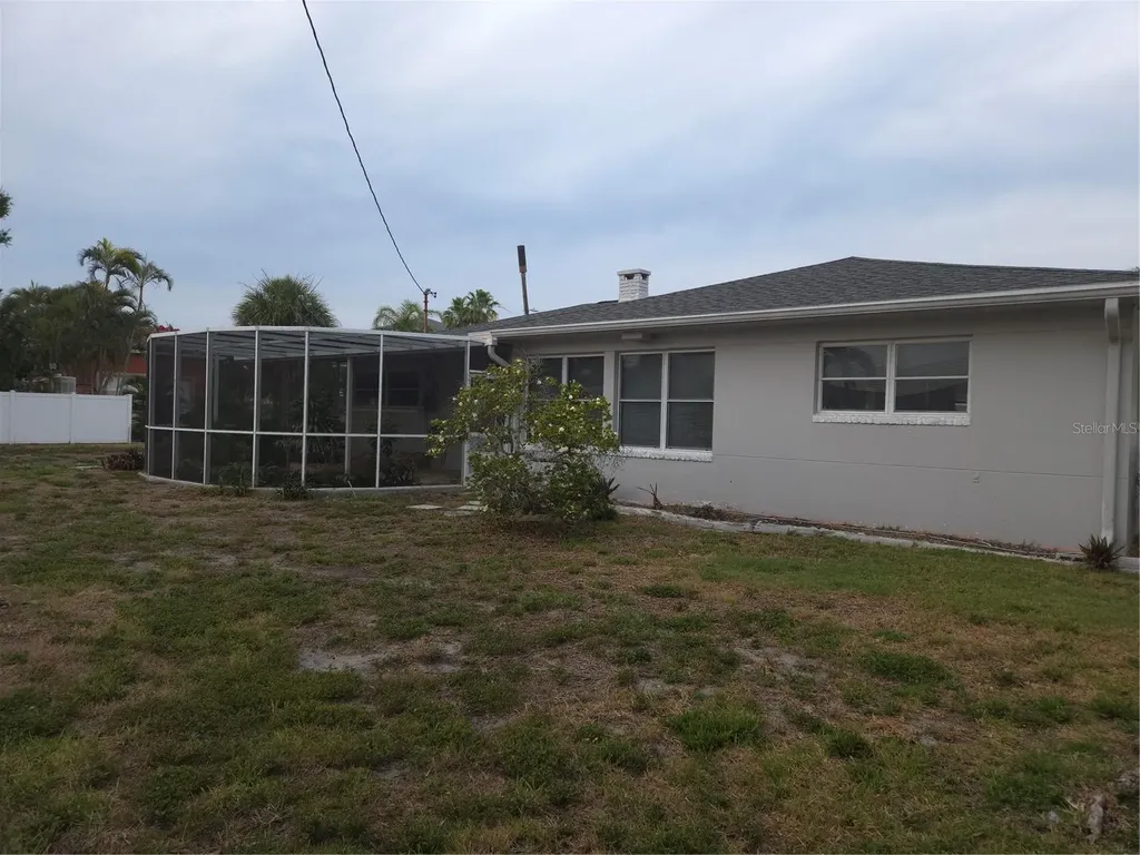 106 15th Street Belleair Beach FL 33786