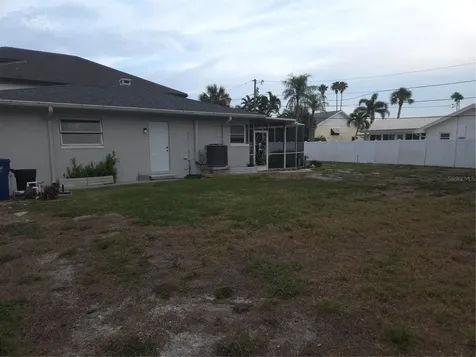 106 15th Street Belleair Beach FL 33786