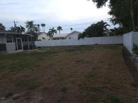 106 15th Street Belleair Beach FL 33786