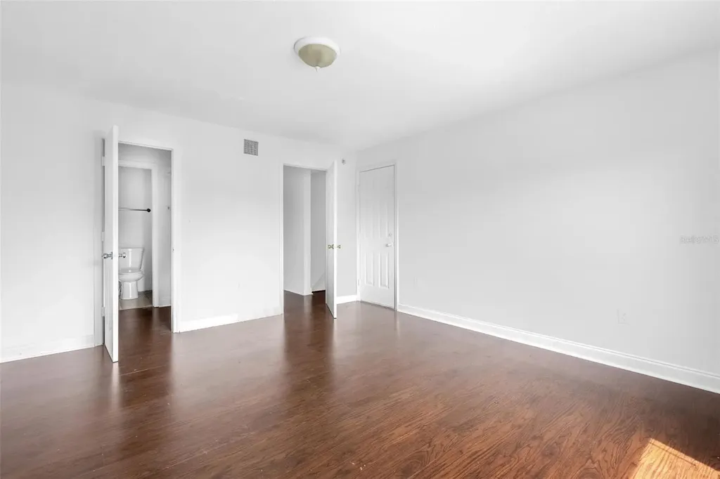 1930 Conway Road Orlando FL 32812