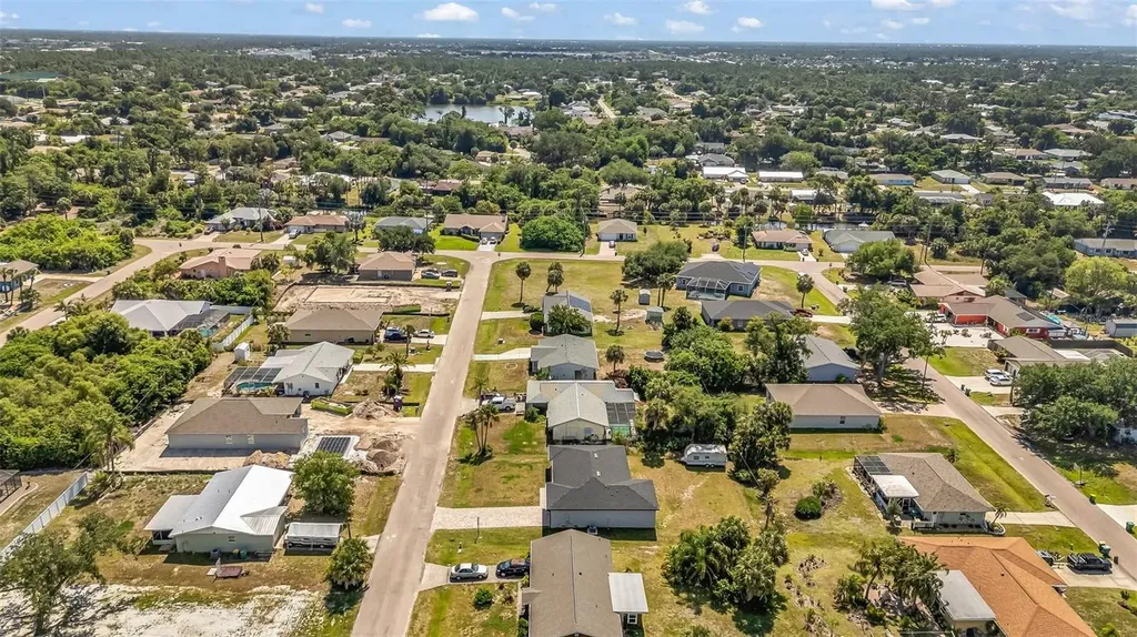 22561 Alcorn Avenue Port Charlotte FL 33952