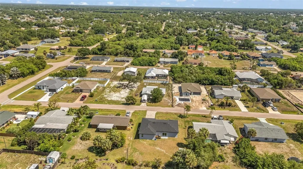22561 Alcorn Avenue Port Charlotte FL 33952