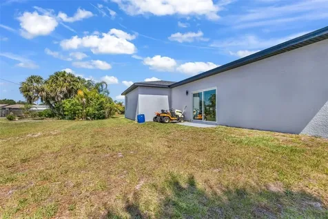 22561 Alcorn Avenue Port Charlotte FL 33952