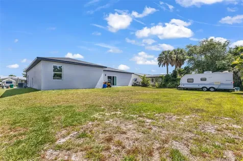 22561 Alcorn Avenue Port Charlotte FL 33952