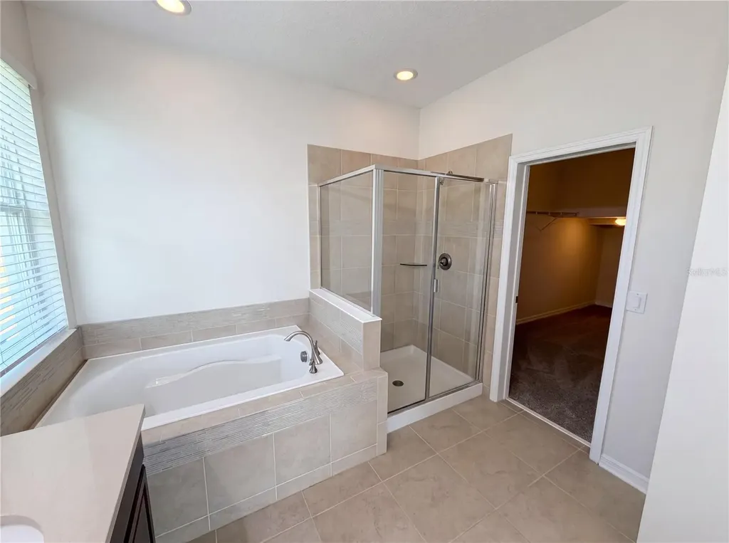 1811 Henley Street Magnolia Square FL 34771