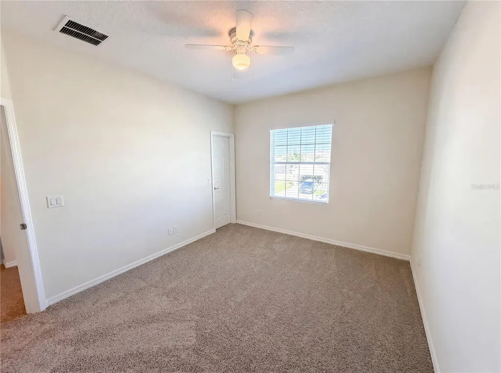 1811 Henley Street Magnolia Square FL 34771