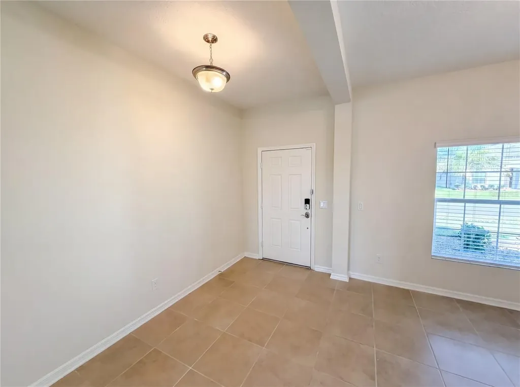 1811 Henley Street Magnolia Square FL 34771