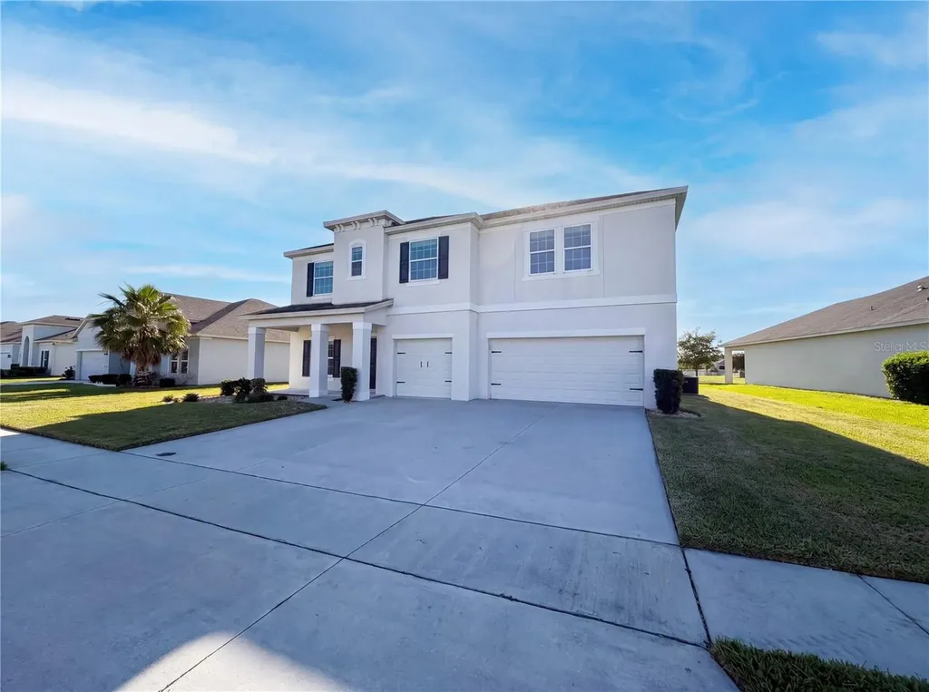 1811 Henley Street Magnolia Square FL 34771