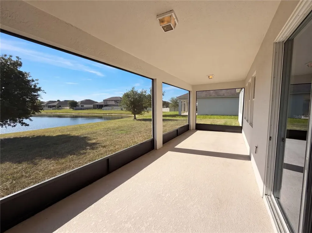 1811 Henley Street Magnolia Square FL 34771
