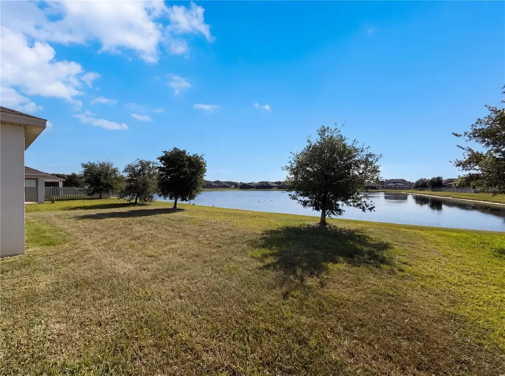 1811 Henley Street Magnolia Square FL 34771