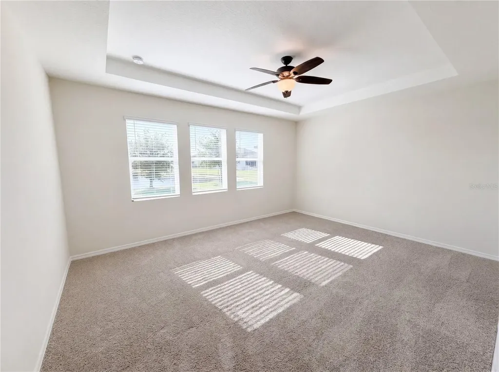 1811 Henley Street Magnolia Square FL 34771