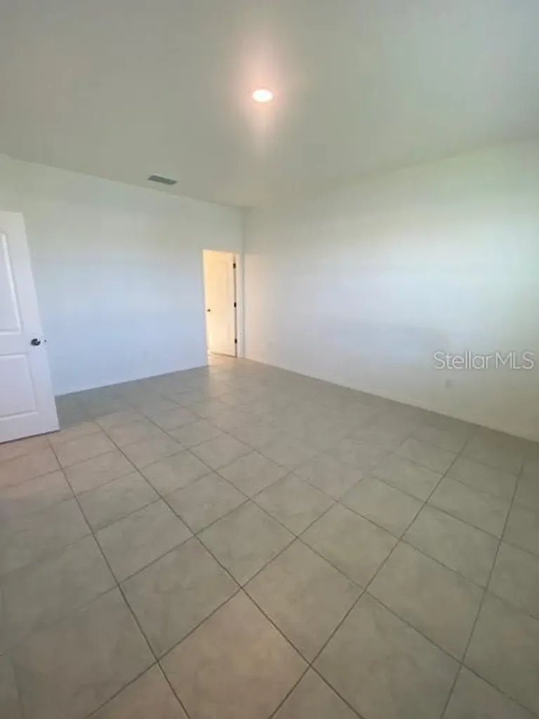 5818 143rd Court E Bradenton FL 34211