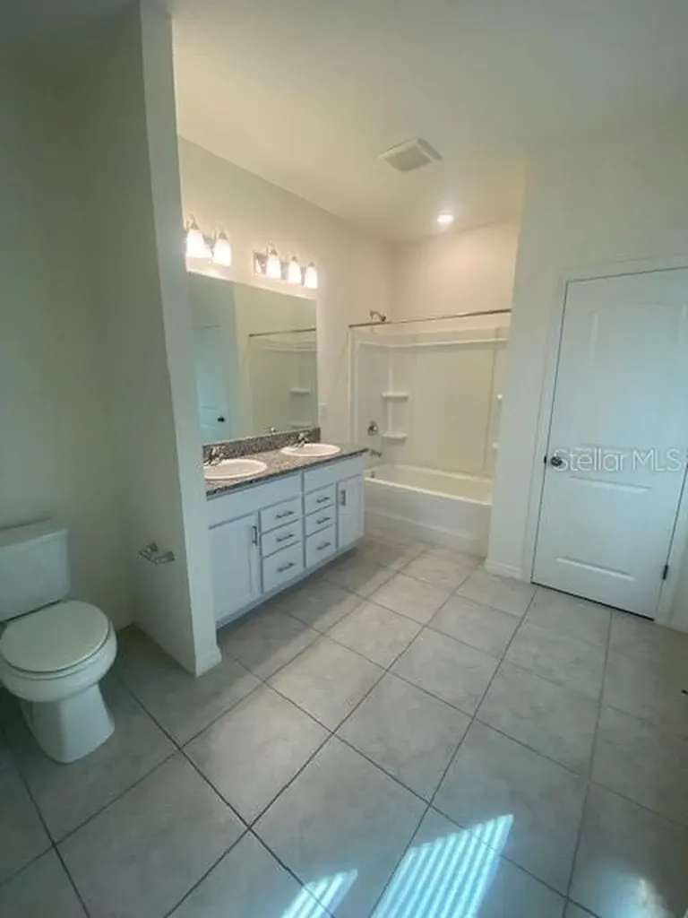 5818 143rd Court E Bradenton FL 34211